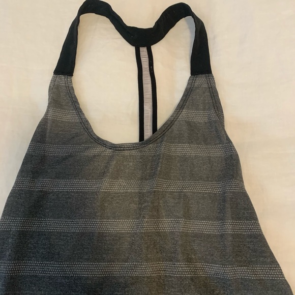 Nike workout tank top - Picture 3 of 5